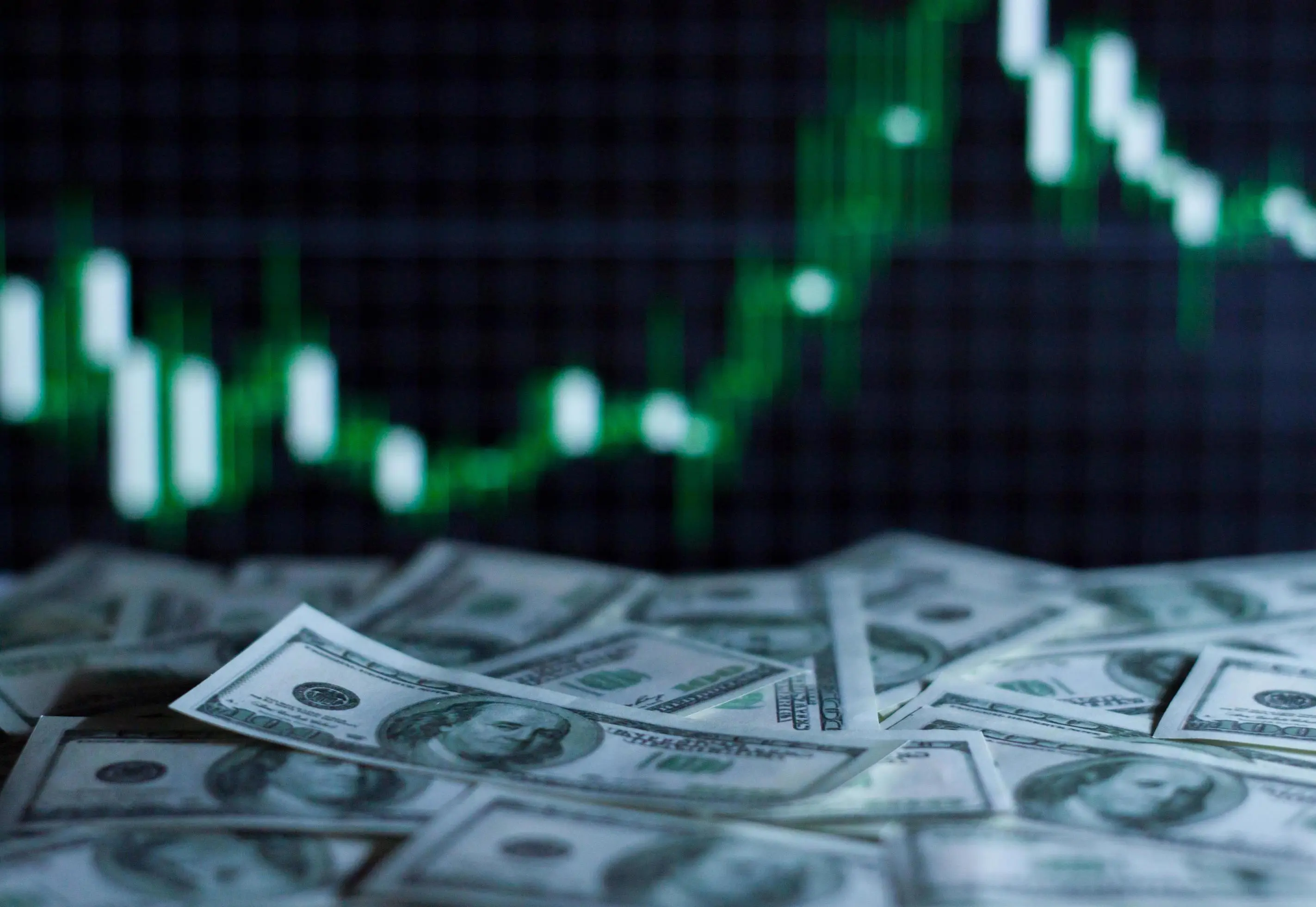 Dólar en Perú cierra al alza por incertidumbre externa